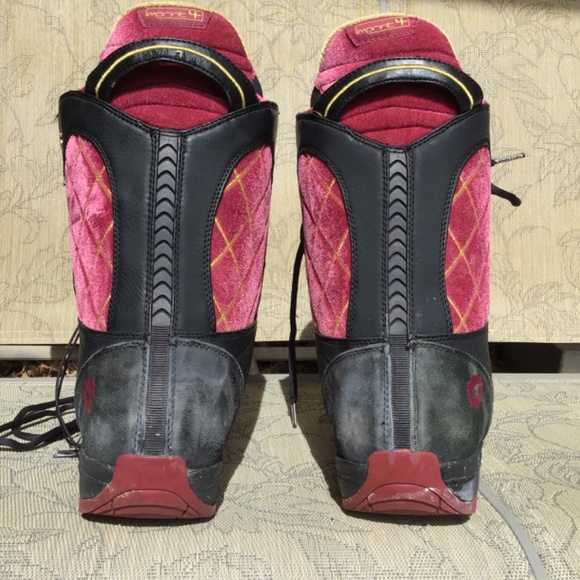 Burton Sabbath snow board boots size 11.5 main image 9